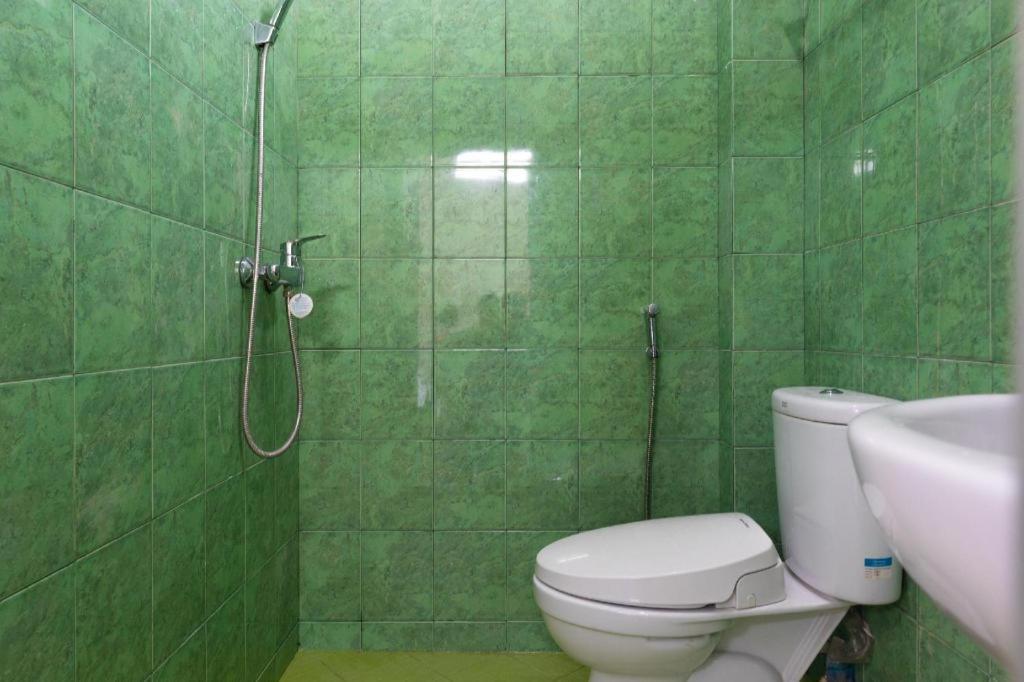 קופנג Spot On 2063 Bethania Residence מראה חיצוני תמונה