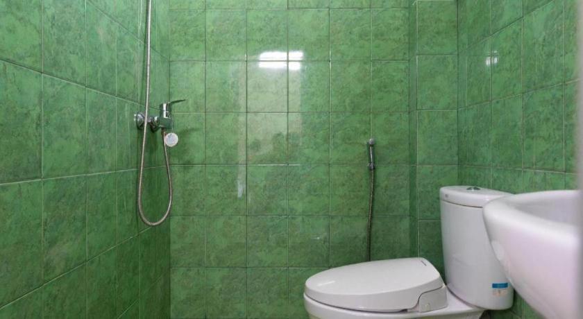 קופנג Spot On 2063 Bethania Residence מראה חיצוני תמונה