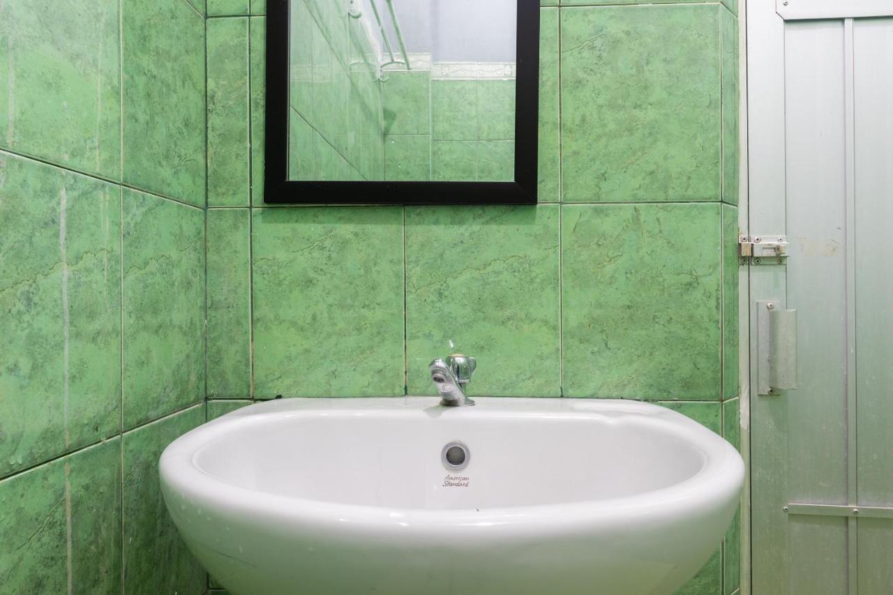 קופנג Spot On 2063 Bethania Residence מראה חיצוני תמונה