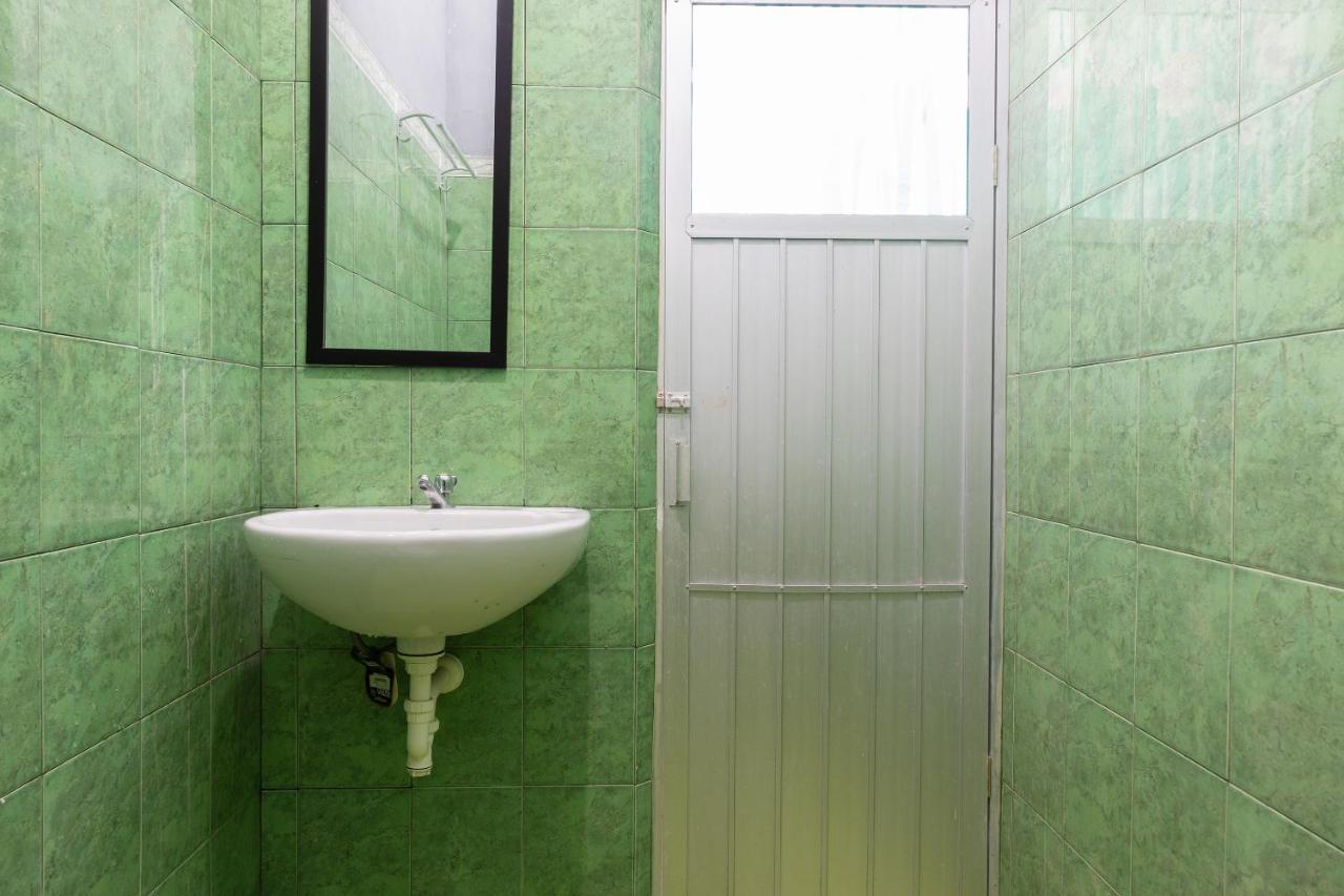 קופנג Spot On 2063 Bethania Residence מראה חיצוני תמונה